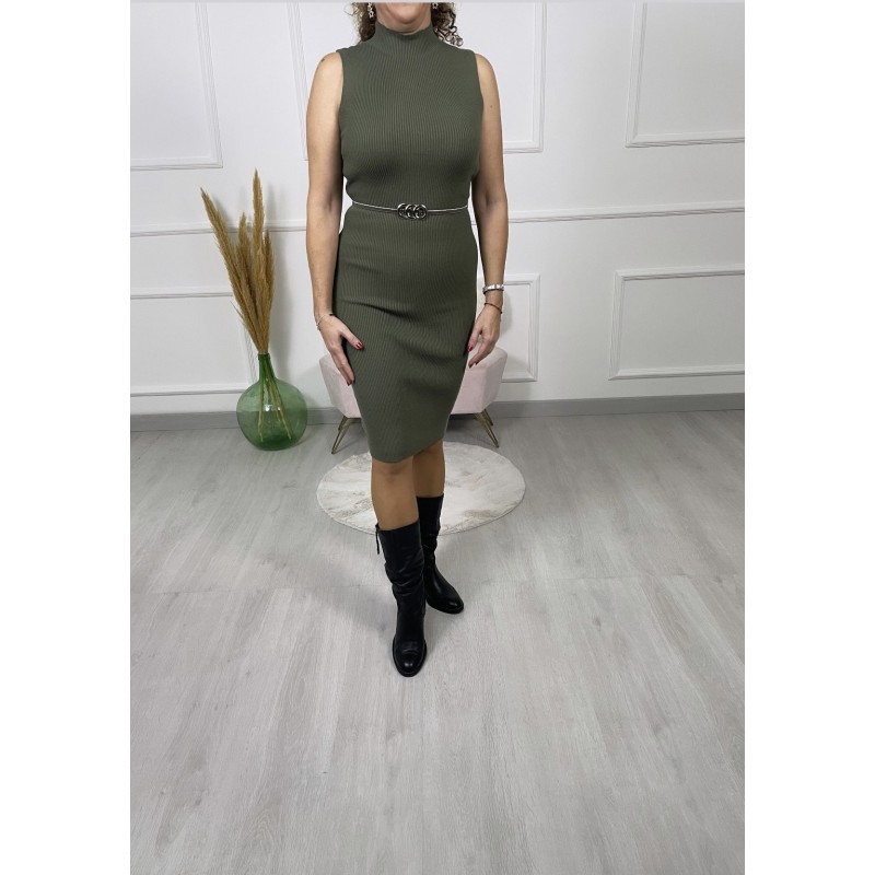 Vestido canalé, Aura